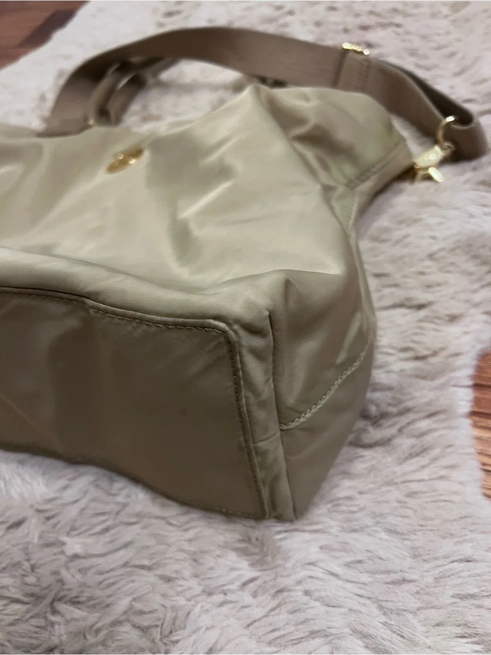 Tory Burch used few